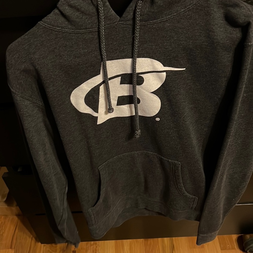 Dark grey body building . Com hoody